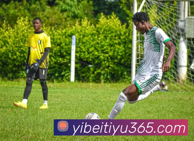 小卡祝贺哈登超越奥尼尔称其为年轻人努力奋斗的榜样